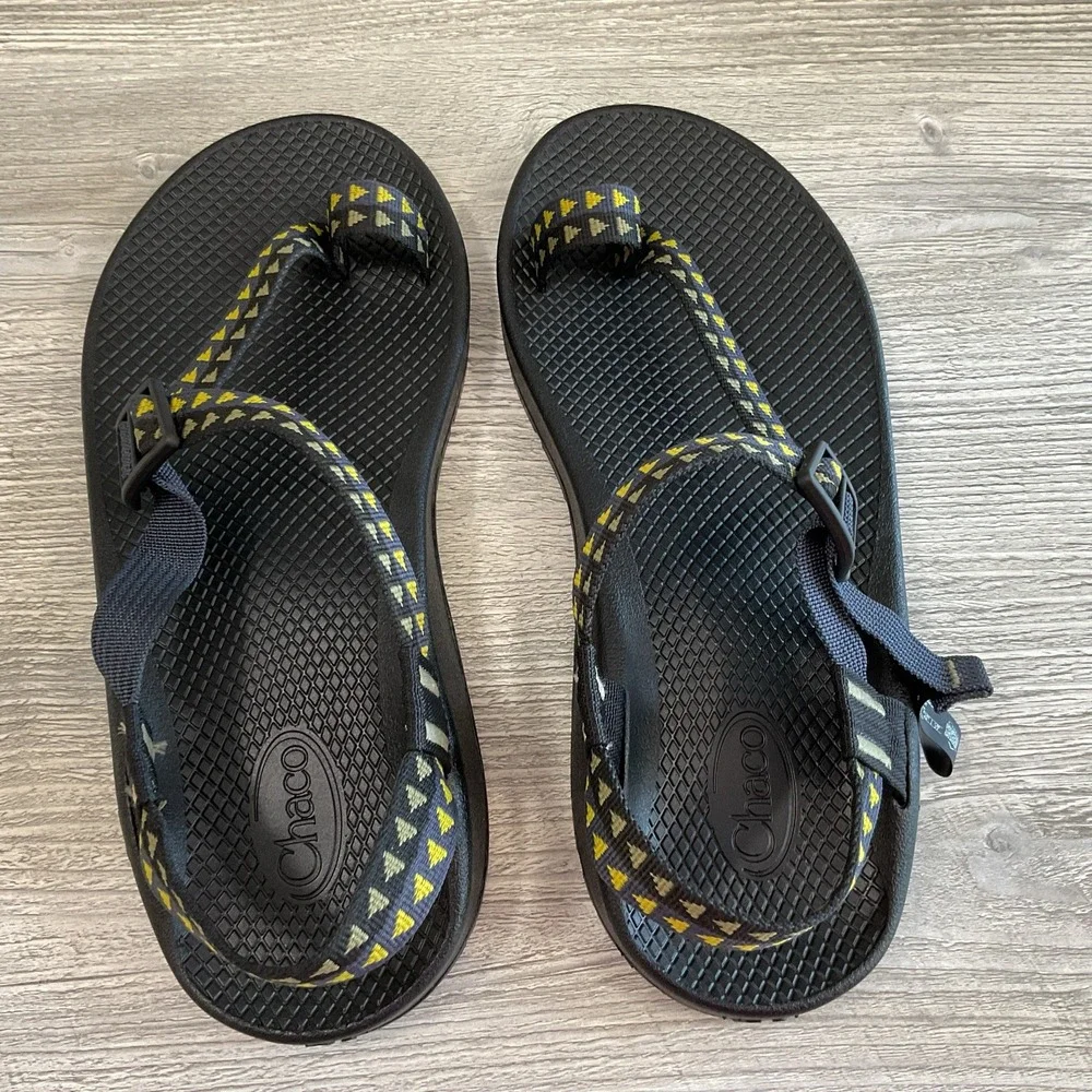 Chaco Z/Cloud Men's Banded Black Yellow Sandals Outdoor Trail Walks Size 9 NEW
